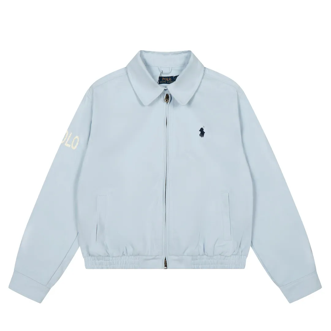 P300 top quality" Style number: 8101# (not off the shelves all year round) [Ralph Lauren/Ralph Lauren old cadre pony embroidered armband POLO jacket] ✅Ralph Lauren Ralph Lauren classic basic American retro old cadre goddess style jacket ✅Pure cotton high-gram heavy wash, soft, comfortable and tangible, upright and textured ✅Customized Vintage bronze double-open zipper head to restore the same quality as the cabinet version ✅This style: White/khaki color. There are waist patterns inside the threads of the collar and cuffs. Please note~ ✅Retro versatile jacket. The upper body is very flattering. Versatile model YYDS~ ✅Versatile for daily wear and work wear. ✅The upper body is simple and easy to wear. A must-have for goddess ootd. Good-looking clothes are never too picky. A must-have in the goddess' wardrobe. Size: S-XL. Color: White, yellow, red, navy, khaki, pink, light blue, olive green.